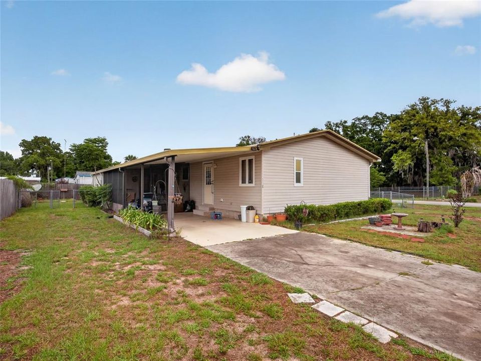 Active With Contract: $175,000 (3 beds, 2 baths, 1441 Square Feet)