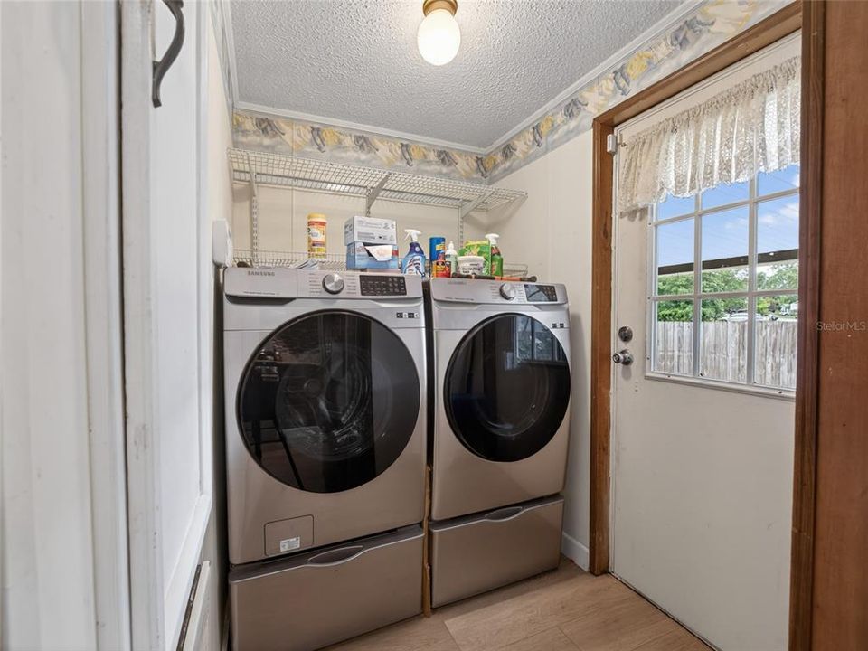 Active With Contract: $175,000 (3 beds, 2 baths, 1441 Square Feet)