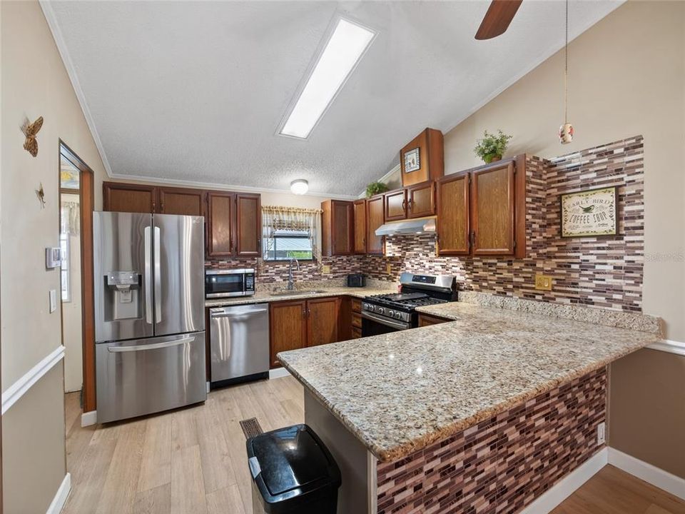 Active With Contract: $175,000 (3 beds, 2 baths, 1441 Square Feet)