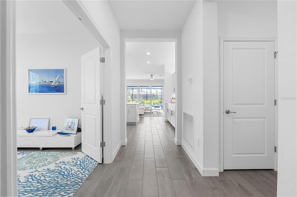 For Sale: $559,000 (3 beds, 3 baths, 2217 Square Feet)