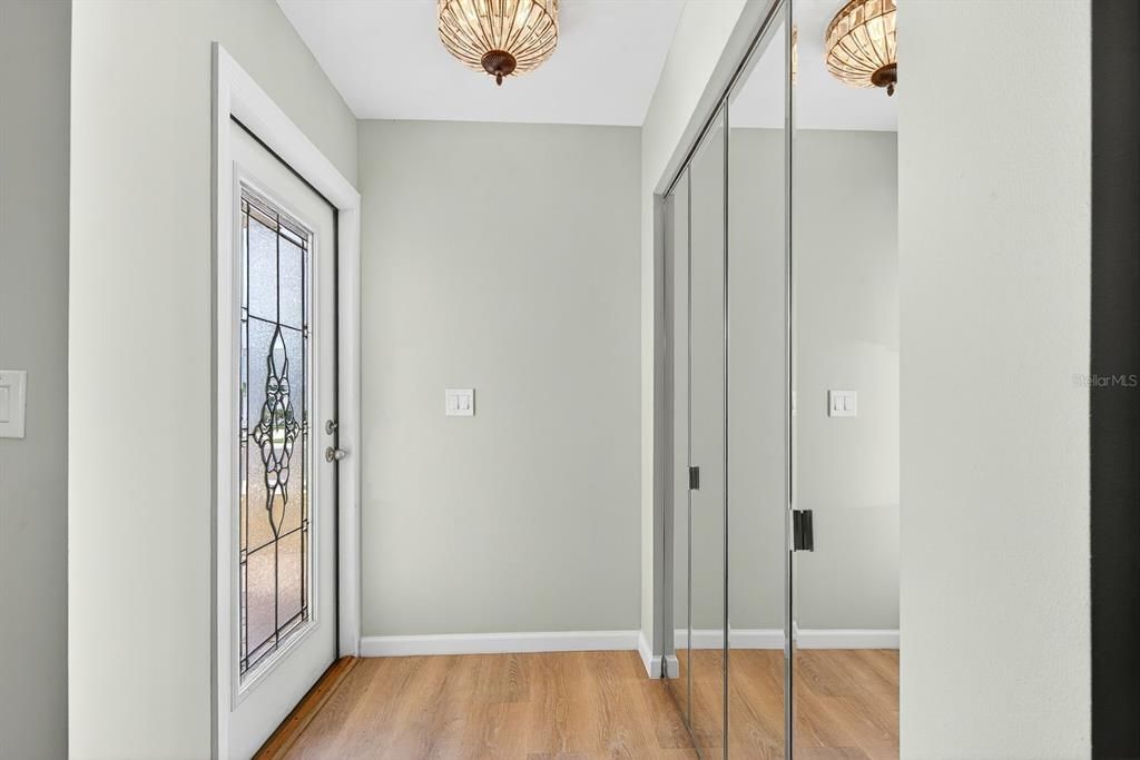 For Sale: $280,000 (2 beds, 2 baths, 1620 Square Feet)