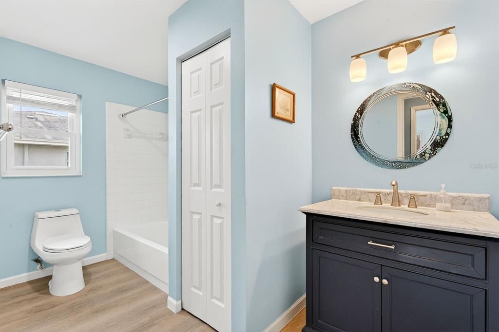 For Sale: $280,000 (2 beds, 2 baths, 1620 Square Feet)