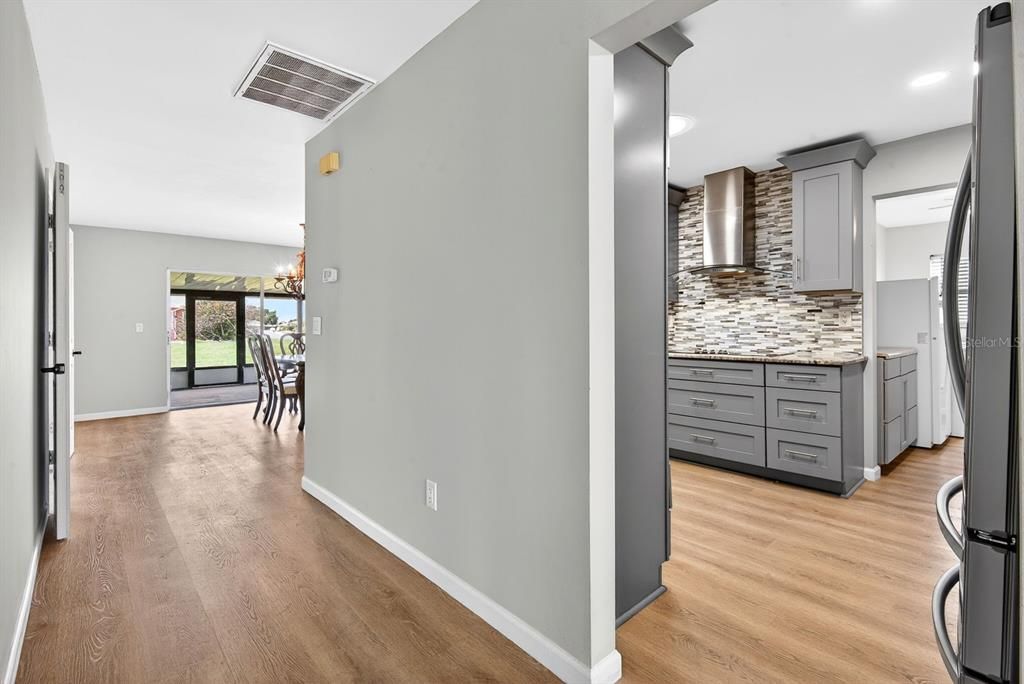 For Sale: $280,000 (2 beds, 2 baths, 1620 Square Feet)
