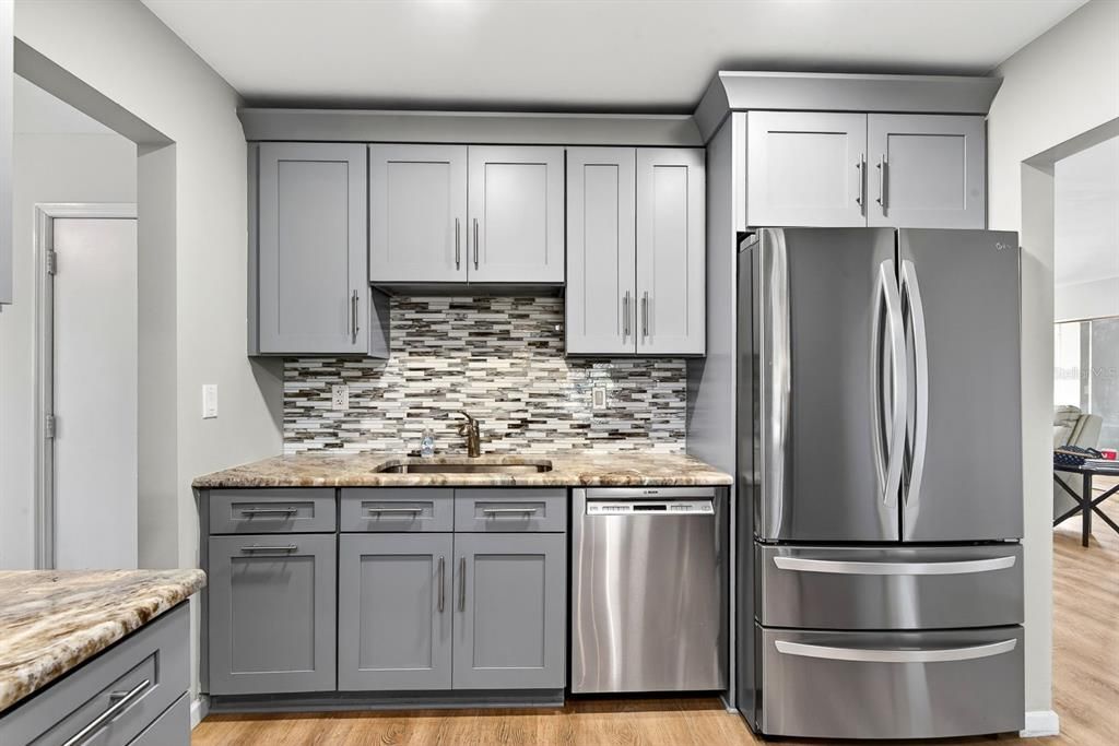 For Sale: $280,000 (2 beds, 2 baths, 1620 Square Feet)