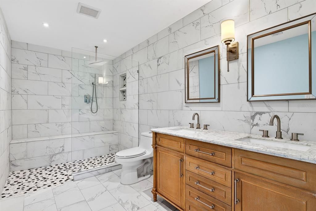 For Sale: $280,000 (2 beds, 2 baths, 1620 Square Feet)