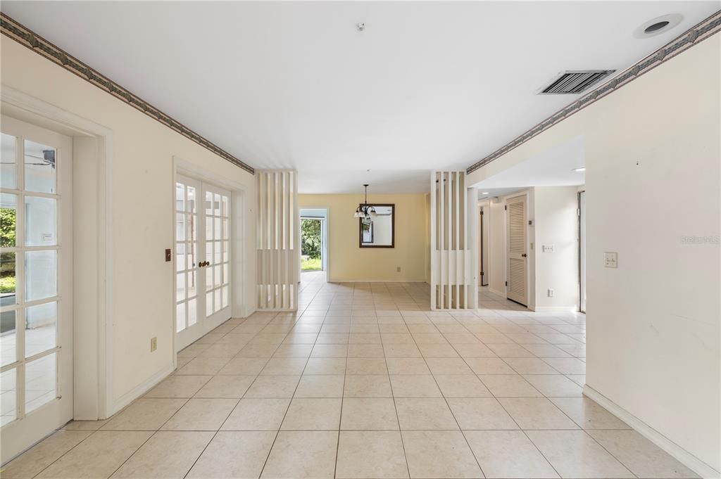 Active With Contract: $495,000 (4 beds, 2 baths, 2409 Square Feet)