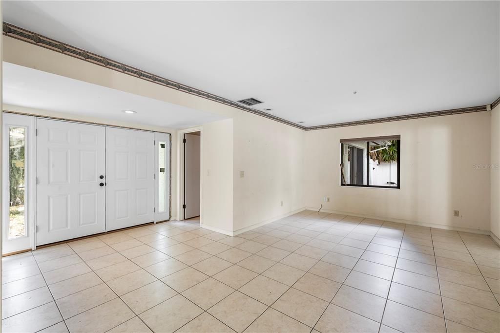 Active With Contract: $495,000 (4 beds, 2 baths, 2409 Square Feet)