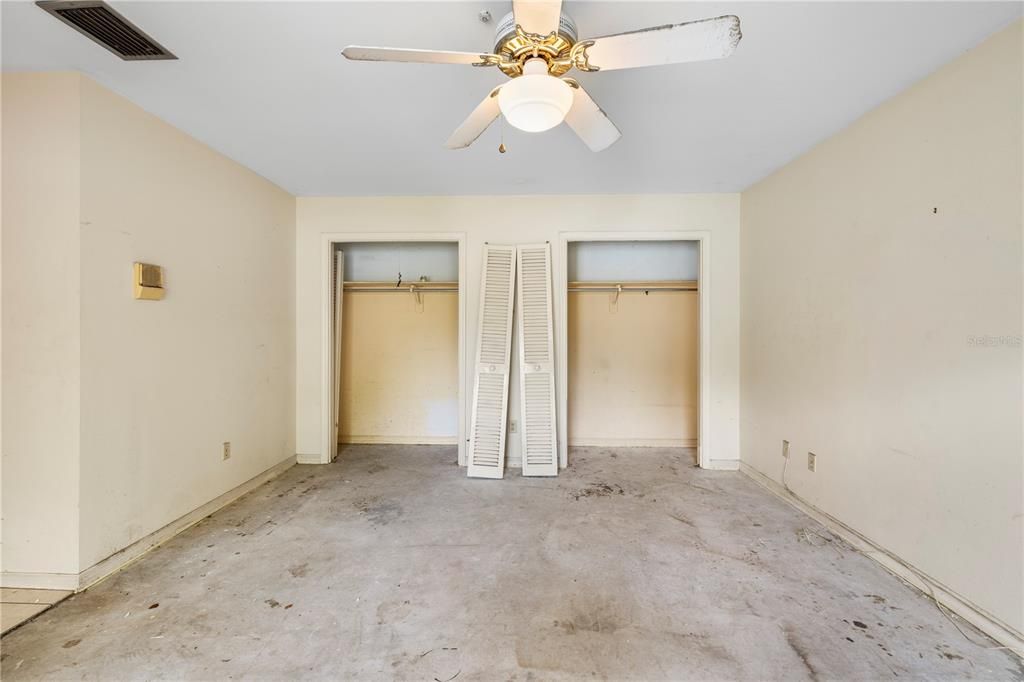 Active With Contract: $495,000 (4 beds, 2 baths, 2409 Square Feet)