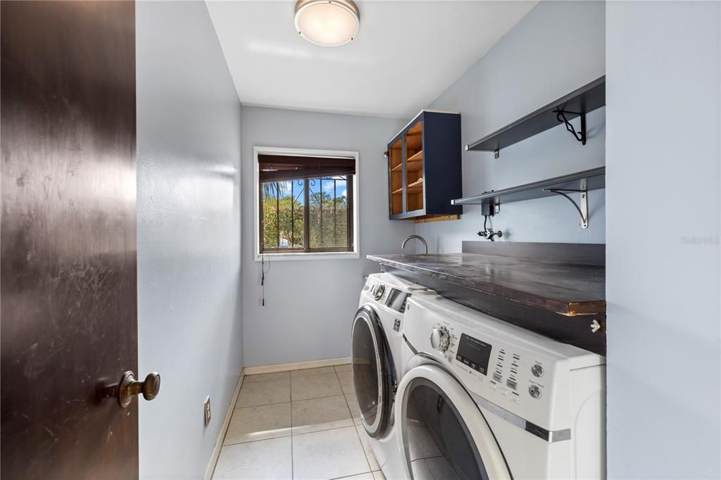 Active With Contract: $495,000 (4 beds, 2 baths, 2409 Square Feet)