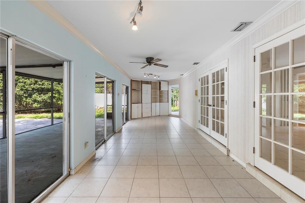 Active With Contract: $495,000 (4 beds, 2 baths, 2409 Square Feet)