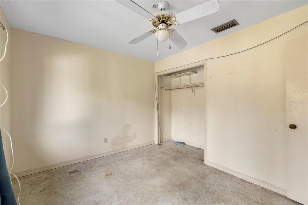 Active With Contract: $495,000 (4 beds, 2 baths, 2409 Square Feet)
