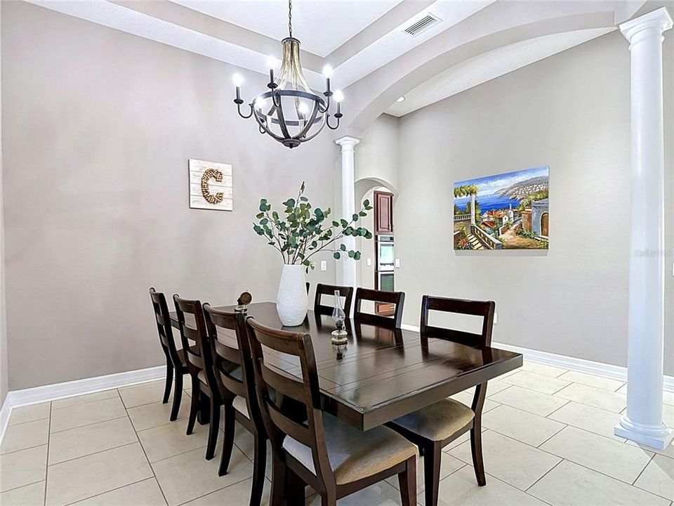 Active With Contract: $819,900 (4 beds, 3 baths, 2877 Square Feet)