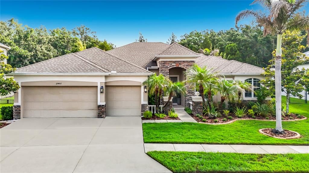 Active With Contract: $819,900 (4 beds, 3 baths, 2877 Square Feet)