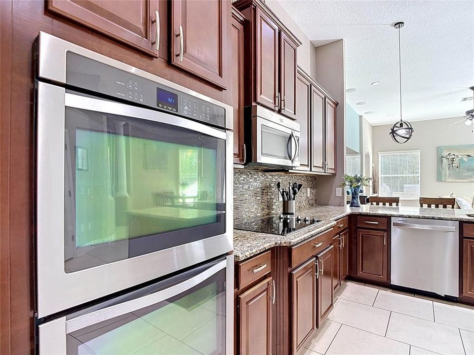 Active With Contract: $819,900 (4 beds, 3 baths, 2877 Square Feet)