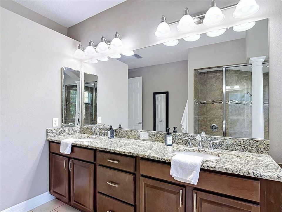 Active With Contract: $819,900 (4 beds, 3 baths, 2877 Square Feet)