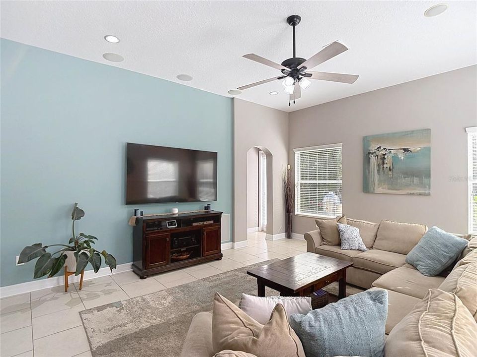 Active With Contract: $819,900 (4 beds, 3 baths, 2877 Square Feet)