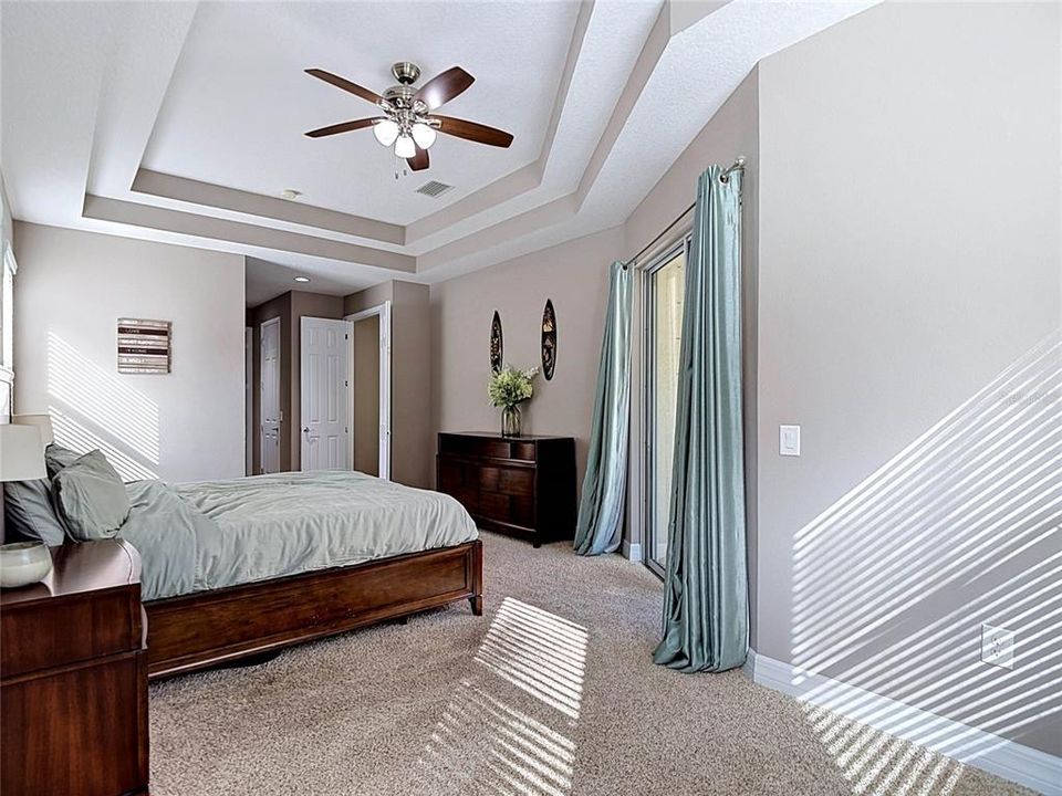 Active With Contract: $819,900 (4 beds, 3 baths, 2877 Square Feet)