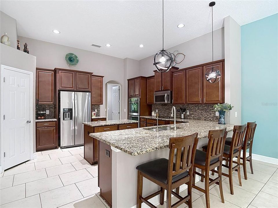 Active With Contract: $819,900 (4 beds, 3 baths, 2877 Square Feet)