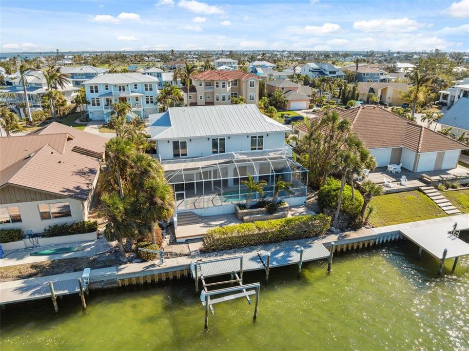 En Venta: $3,750,000 (5 camas, 4 baños, 3640 Pies cuadrados)