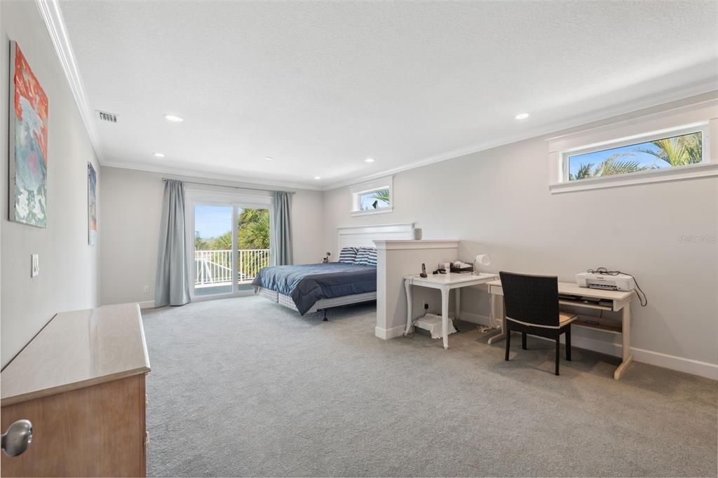 En Venta: $3,750,000 (5 camas, 4 baños, 3640 Pies cuadrados)