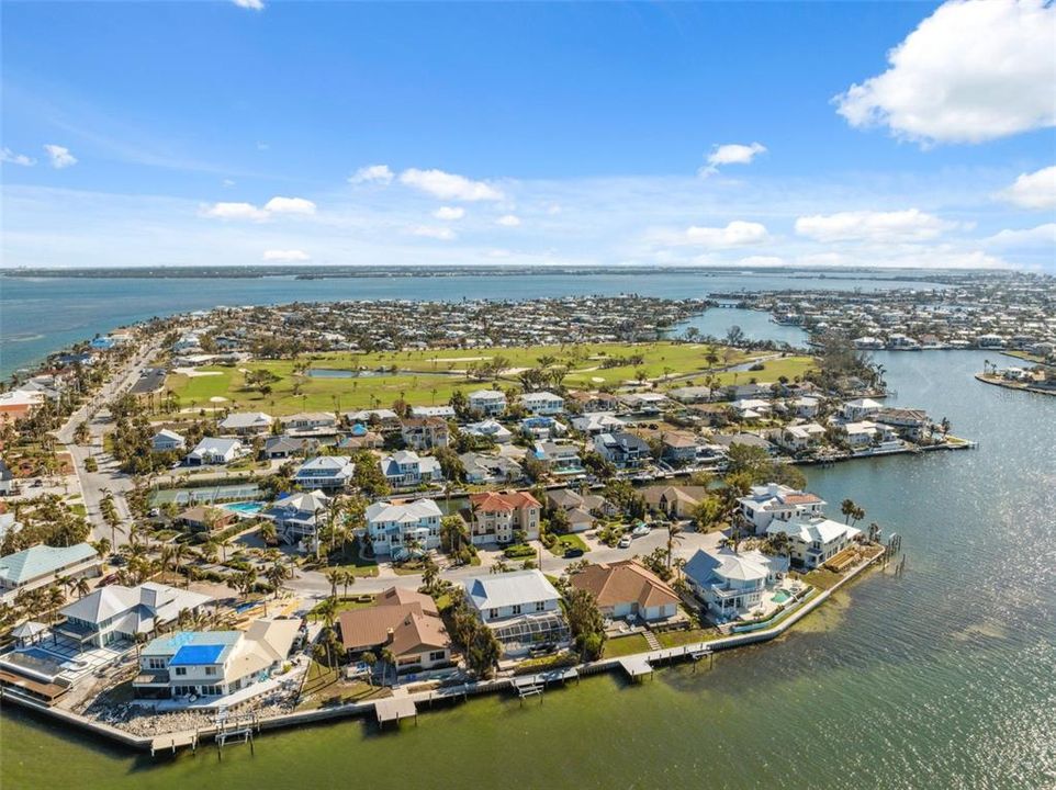En Venta: $3,750,000 (5 camas, 4 baños, 3640 Pies cuadrados)