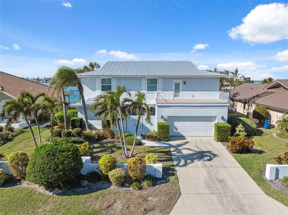 En Venta: $3,750,000 (5 camas, 4 baños, 3640 Pies cuadrados)