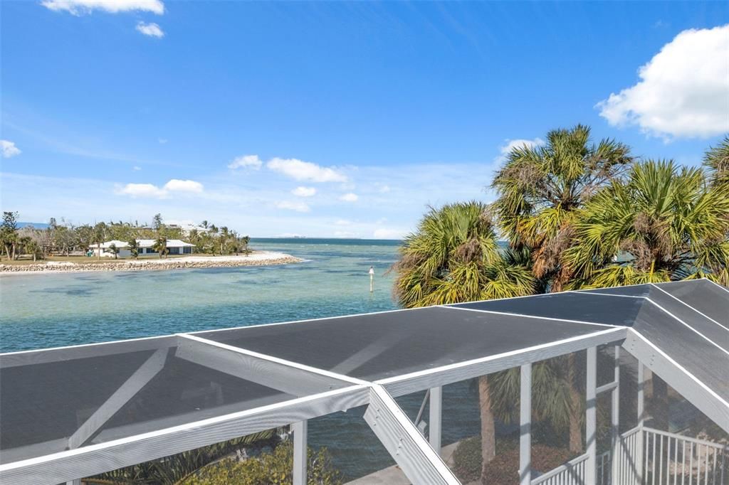 En Venta: $3,750,000 (5 camas, 4 baños, 3640 Pies cuadrados)