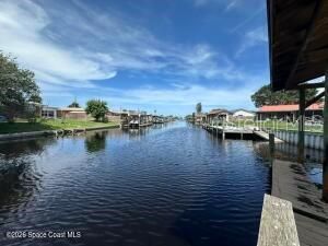 For Sale: $599,900 (4 beds, 2 baths, 1983 Square Feet)