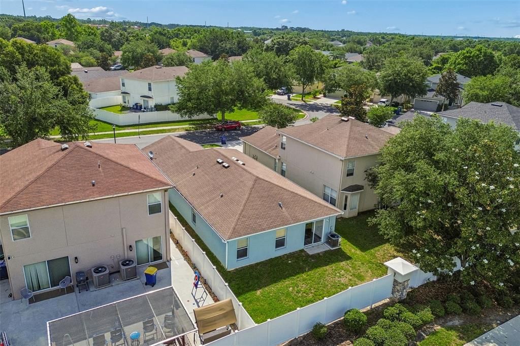 На продажу: $350,000 (4 спален, 2 ванн, 1484 Квадратных фут)