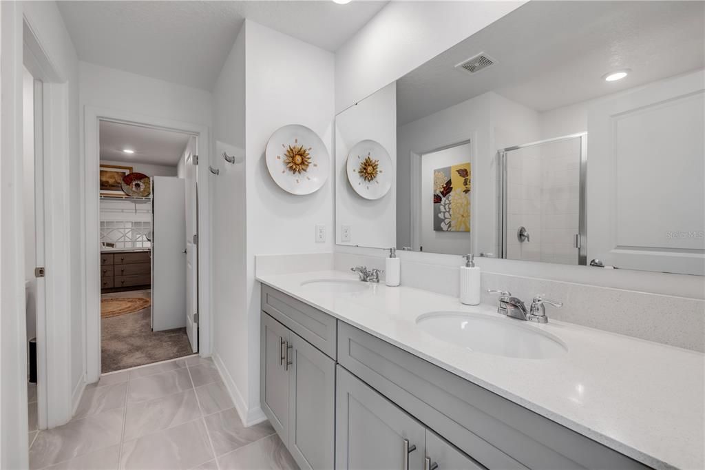 For Sale: $439,000 (4 beds, 3 baths, 2010 Square Feet)