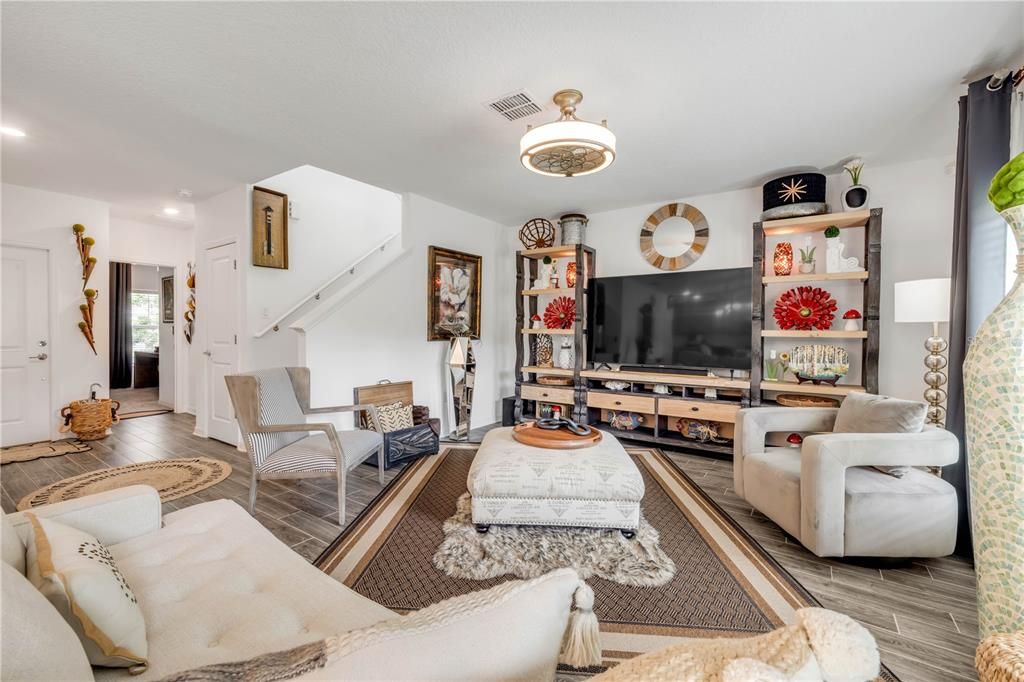 For Sale: $439,000 (4 beds, 3 baths, 2010 Square Feet)