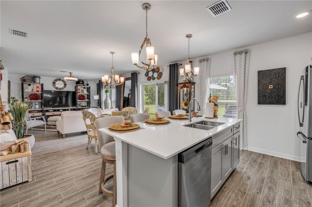 For Sale: $439,000 (4 beds, 3 baths, 2010 Square Feet)