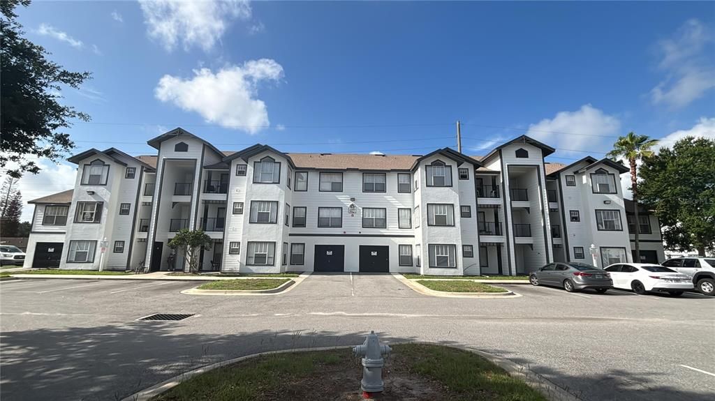 For Sale: $174,899 (2 beds, 2 baths, 1026 Square Feet)