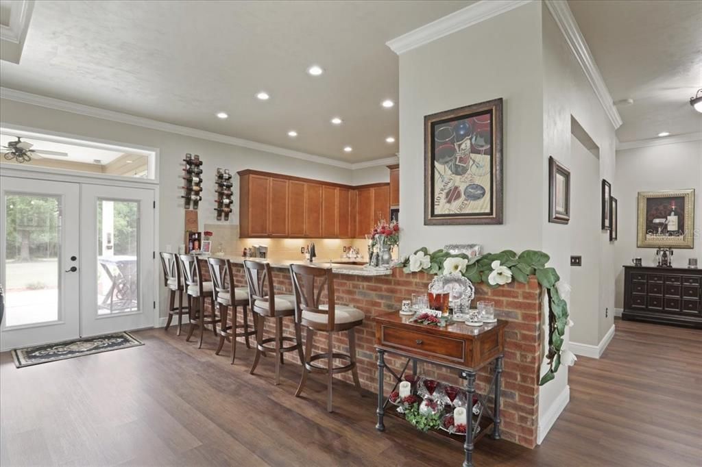 For Sale: $680,000 (4 beds, 2 baths, 2688 Square Feet)