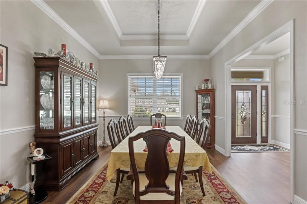 For Sale: $680,000 (4 beds, 2 baths, 2688 Square Feet)