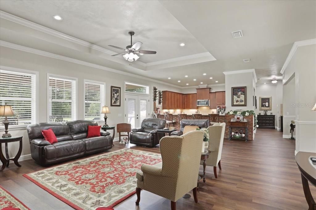 For Sale: $680,000 (4 beds, 2 baths, 2688 Square Feet)