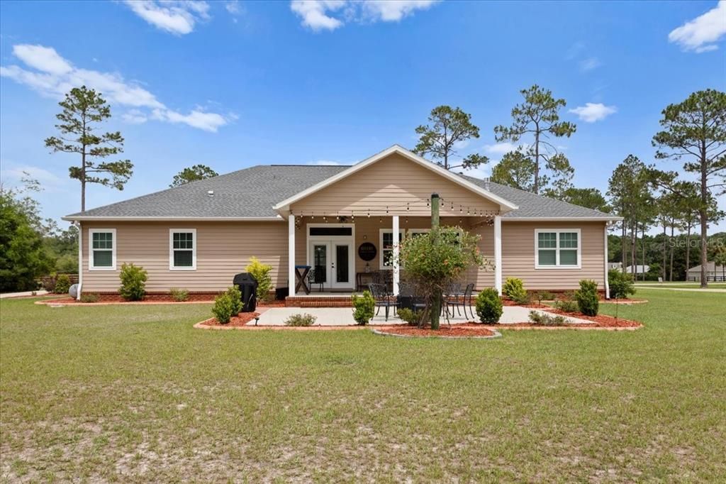 For Sale: $680,000 (4 beds, 2 baths, 2688 Square Feet)
