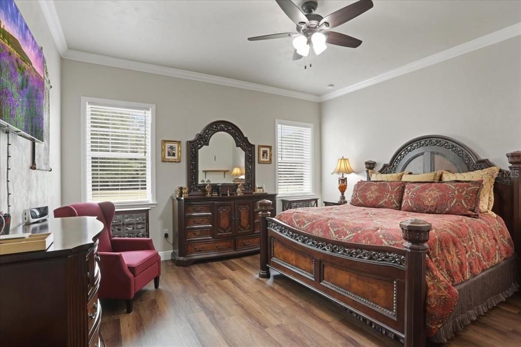 For Sale: $680,000 (4 beds, 2 baths, 2688 Square Feet)