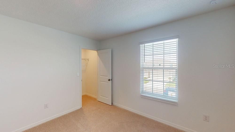 For Sale: $399,990 (5 beds, 3 baths, 2287 Square Feet)