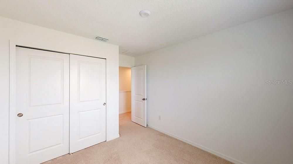 For Sale: $399,990 (5 beds, 3 baths, 2287 Square Feet)