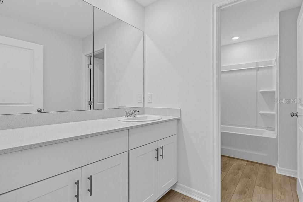 For Sale: $359,900 (5 beds, 3 baths, 2287 Square Feet)