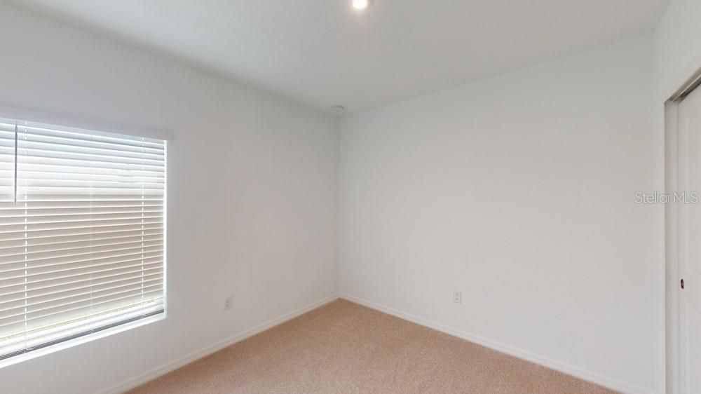 For Sale: $399,990 (5 beds, 3 baths, 2287 Square Feet)