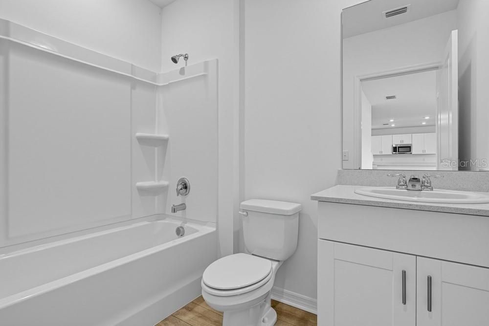 For Sale: $359,900 (5 beds, 3 baths, 2287 Square Feet)