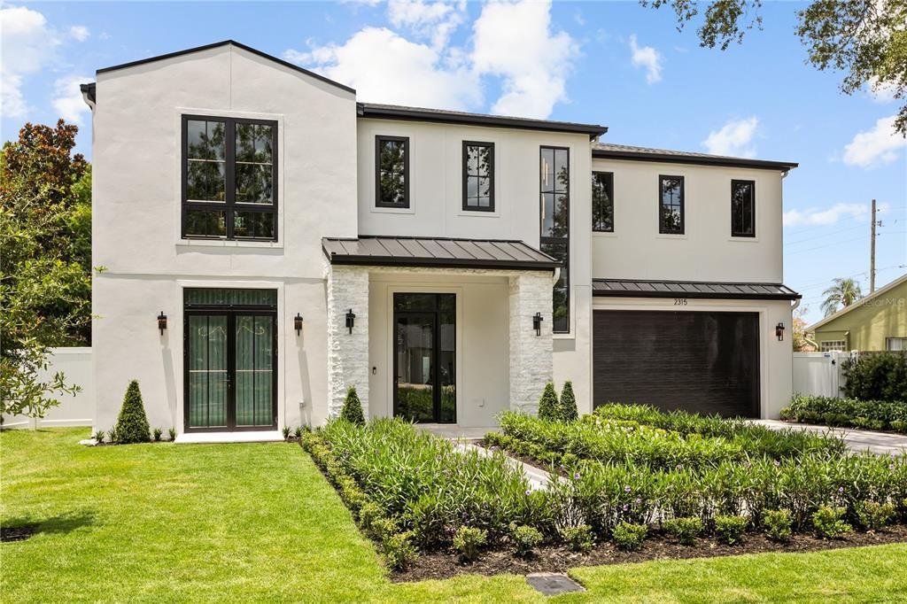 For Sale: $1,700,000 (5 beds, 5 baths, 3452 Square Feet)