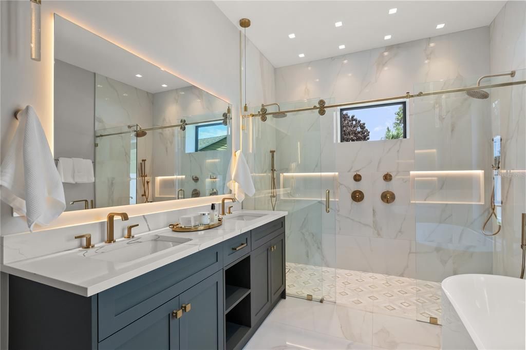 For Sale: $1,700,000 (5 beds, 5 baths, 3452 Square Feet)