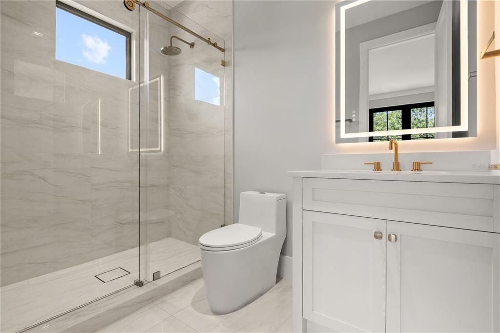For Sale: $1,700,000 (5 beds, 5 baths, 3452 Square Feet)