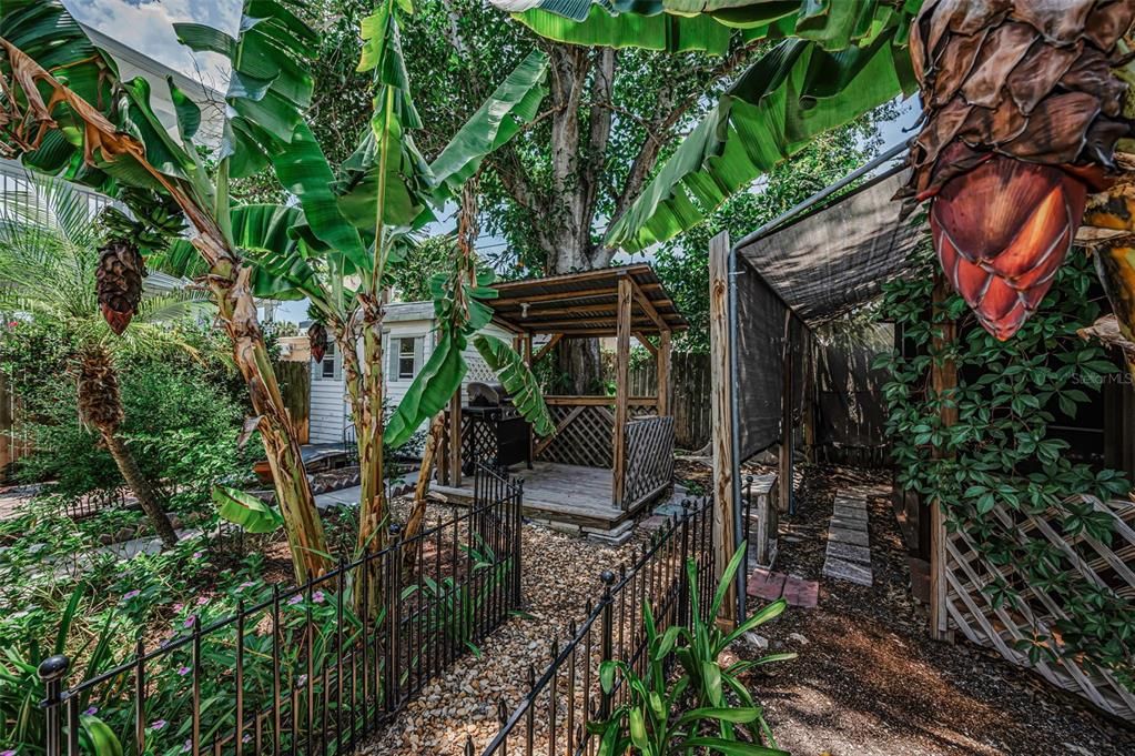 For Sale: $727,000 (3 beds, 2 baths, 1505 Square Feet)
