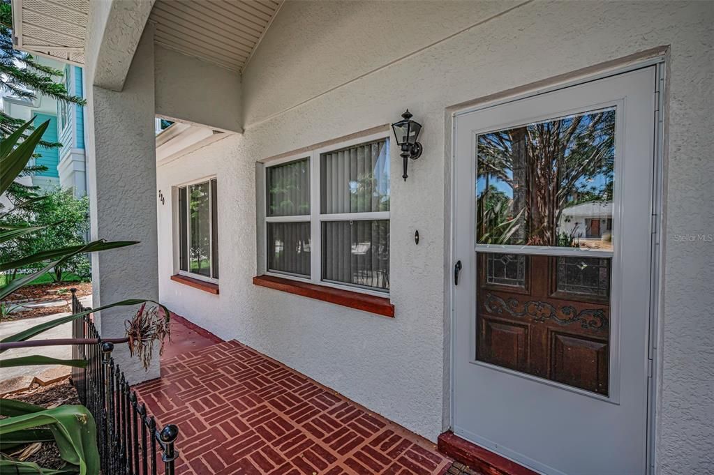 For Sale: $727,000 (3 beds, 2 baths, 1505 Square Feet)