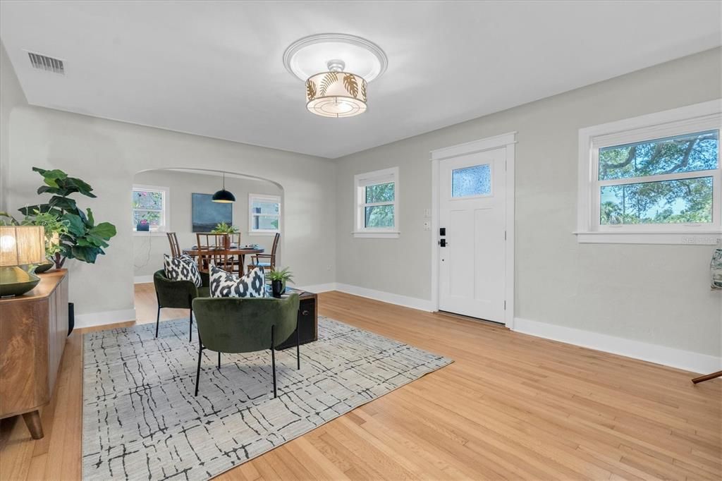 For Sale: $1,325,000 (6 beds, 5 baths, 3646 Square Feet)