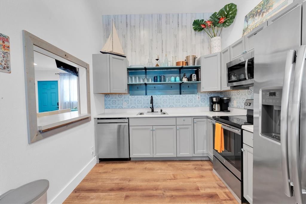 For Sale: $1,325,000 (6 beds, 5 baths, 3646 Square Feet)